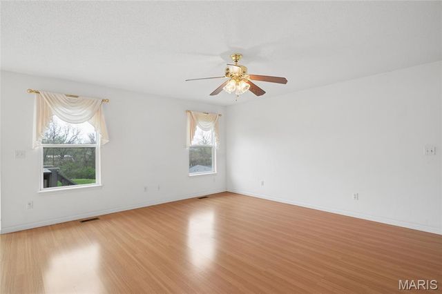 4962 Paradise Meadows Drive, Imperial, MO 63052