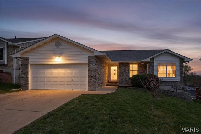 4962 Paradise Meadows Drive, Imperial, MO 63052