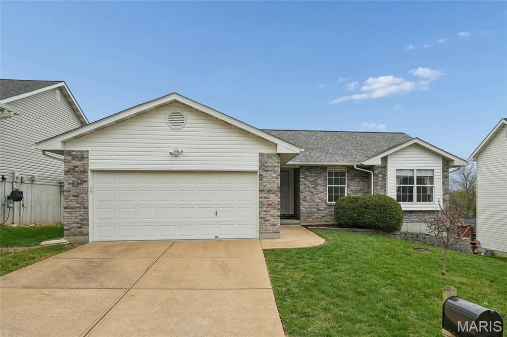 4962 Paradise Meadows Drive, Imperial, MO 63052