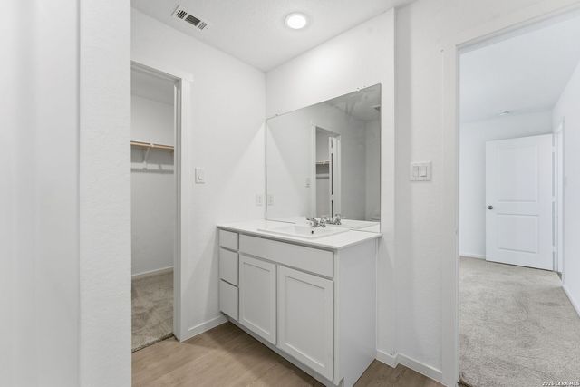 9815 Abrams View, Converse, TX 78109