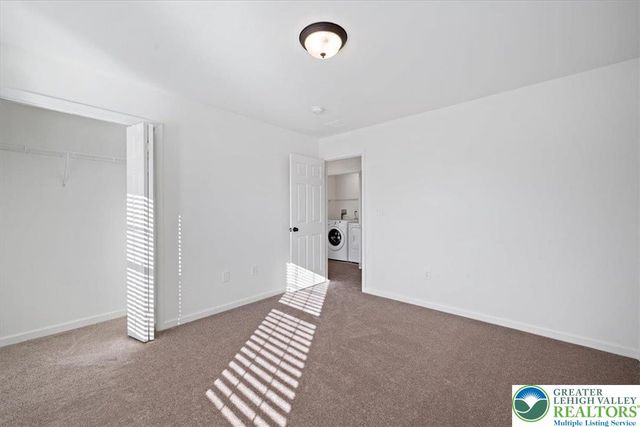 17 Stonecreek Court, Palmer Twp, PA 18045