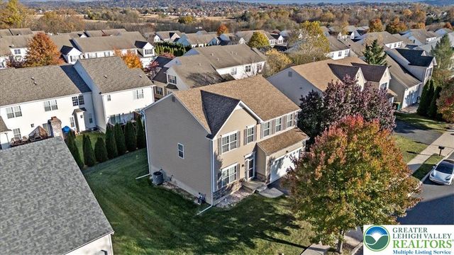 17 Stonecreek Court, Palmer Twp, PA 18045