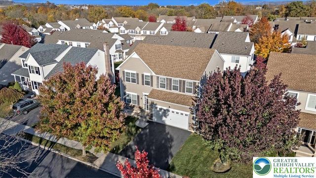 17 Stonecreek Court, Palmer Twp, PA 18045