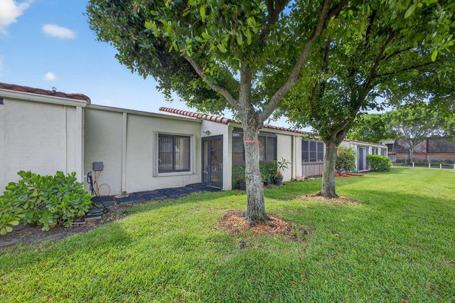 2532 S Boundbrook Dr S S 102, Palm Springs, FL 33406