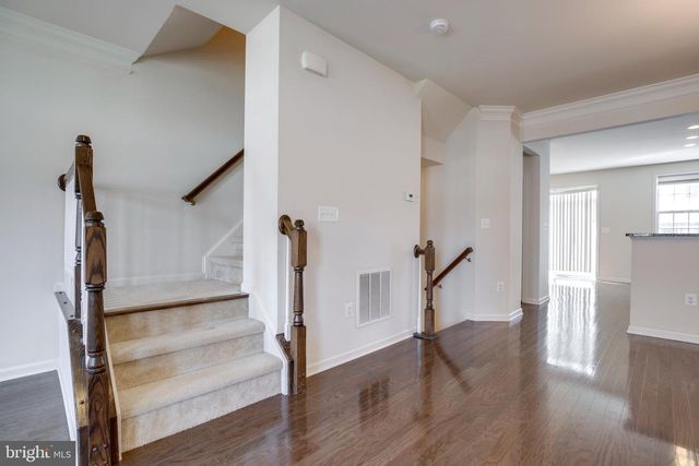 43005 PARIS GAP SQ, Ashburn, VA 20148