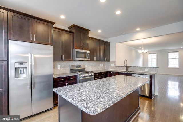 43005 PARIS GAP SQ, Ashburn, VA 20148