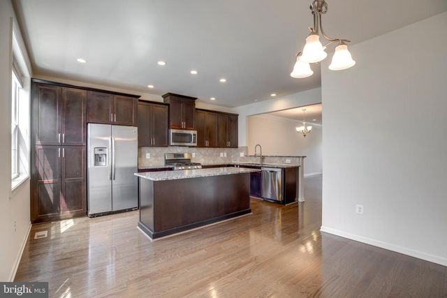 43005 PARIS GAP SQ, Ashburn, VA 20148