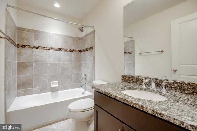 43005 PARIS GAP SQ, Ashburn, VA 20148