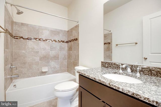 43005 PARIS GAP SQ, Ashburn, VA 20148