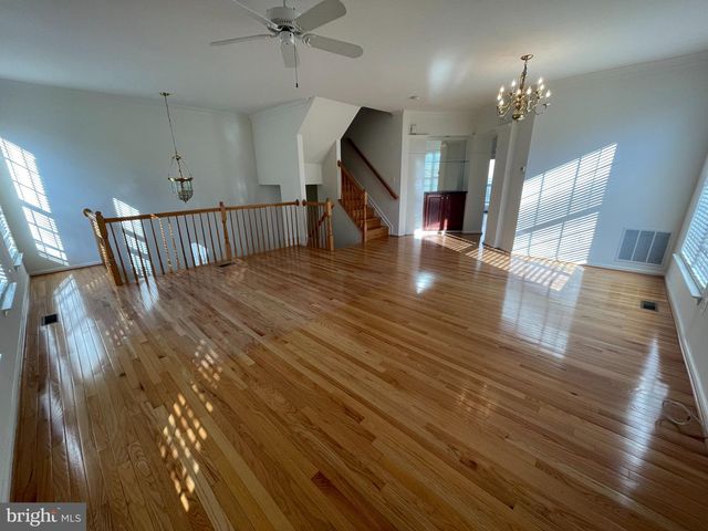 6256 SHACKELFORD TER, Alexandria, VA 22312