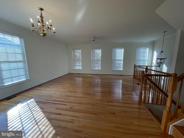 6256 SHACKELFORD TER, Alexandria, VA 22312