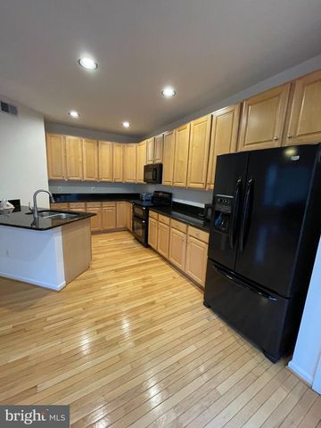 6256 SHACKELFORD TER, Alexandria, VA 22312