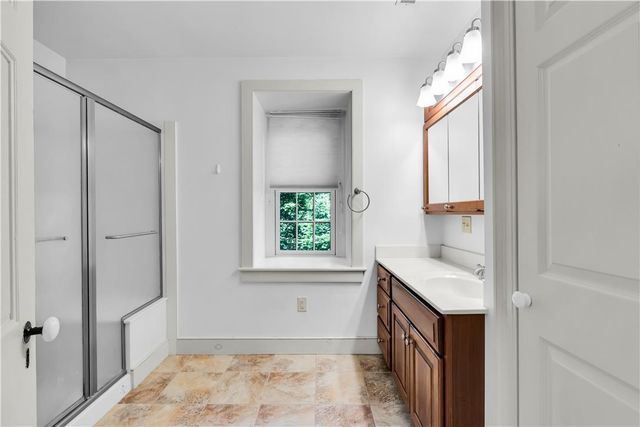 2408 Applewood Drive, South Whitehall Twp, PA 18069