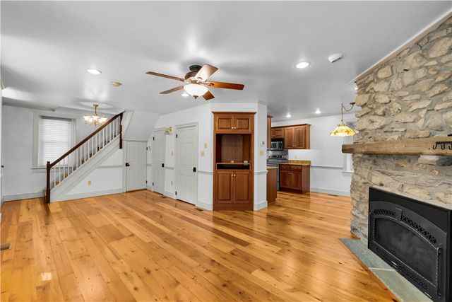 2408 Applewood Drive, South Whitehall Twp, PA 18069