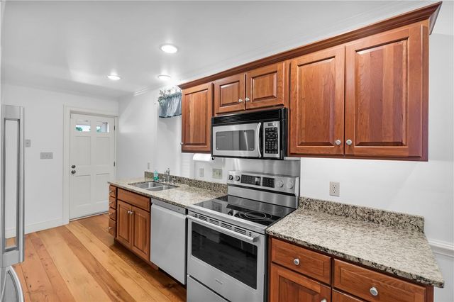 2408 Applewood Drive, South Whitehall Twp, PA 18069