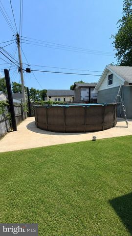 2 RIGHT RUDDER CT, Middle River, MD 21220