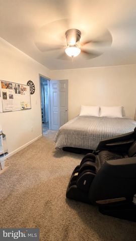 2 RIGHT RUDDER CT, Middle River, MD 21220
