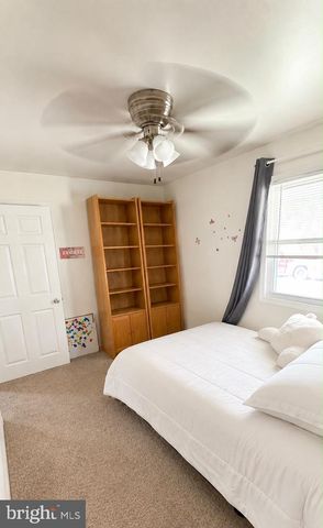 2 RIGHT RUDDER CT, Middle River, MD 21220