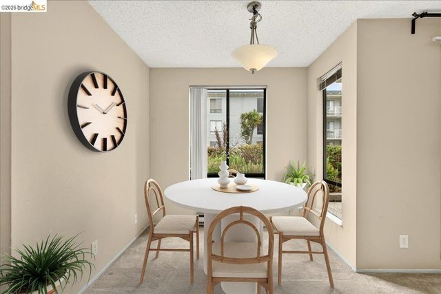 6 Captain Dr 236, Emeryville, CA 94608