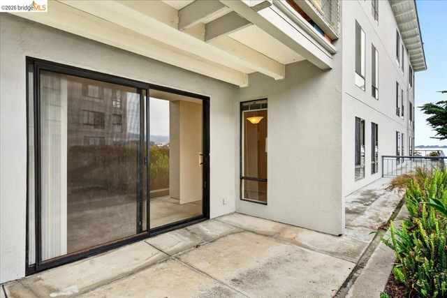 6 Captain Dr 236, Emeryville, CA 94608