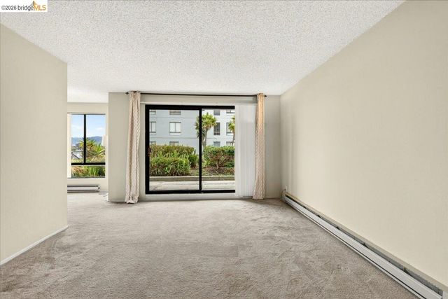 6 Captain Dr 236, Emeryville, CA 94608