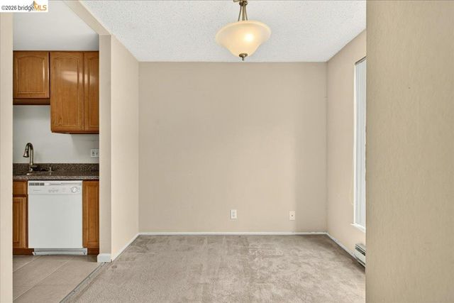 6 Captain Dr 236, Emeryville, CA 94608