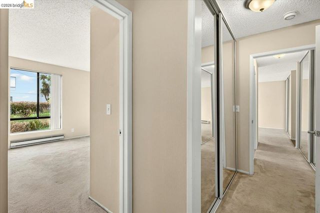 6 Captain Dr 236, Emeryville, CA 94608