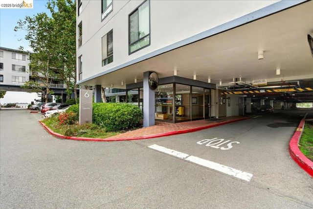 6 Captain Dr 236, Emeryville, CA 94608