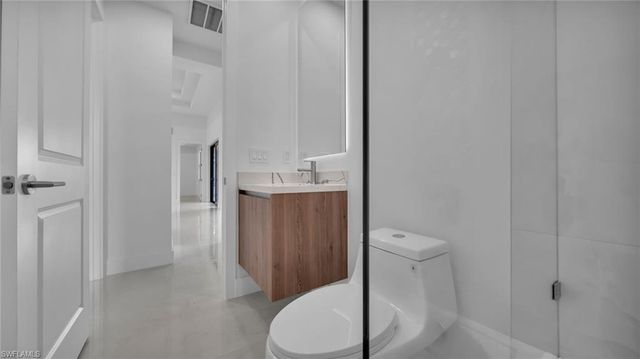 1713 NW 2nd ST, Cape Coral, FL 33993