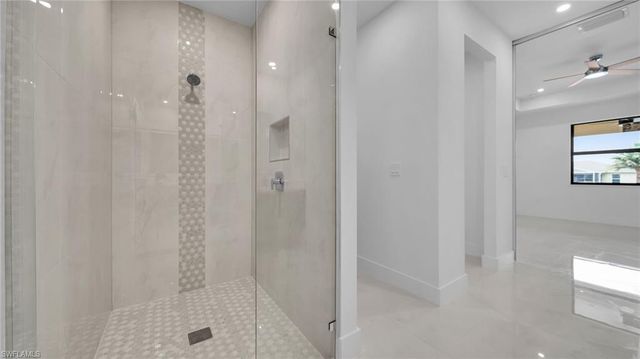 1713 NW 2nd ST, Cape Coral, FL 33993