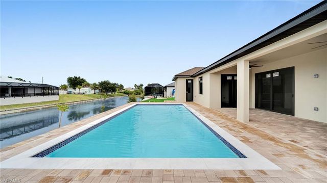 1713 NW 2nd ST, Cape Coral, FL 33993