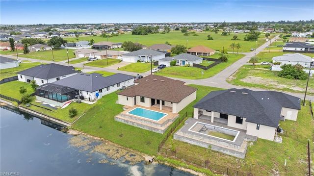 1713 NW 2nd ST, Cape Coral, FL 33993