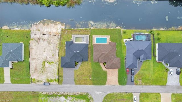 1713 NW 2nd ST, Cape Coral, FL 33993