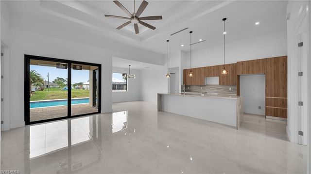 1713 NW 2nd ST, Cape Coral, FL 33993