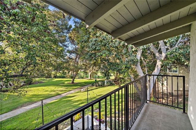 526 Vista Grande, Newport Beach, CA 92660