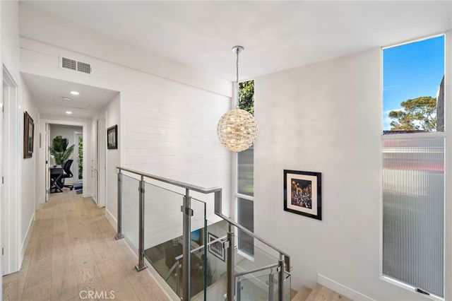 526 Vista Grande, Newport Beach, CA 92660