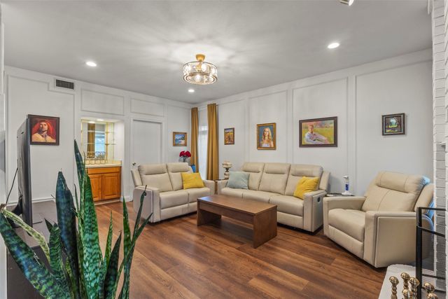 1008 Derby Run, Carrollton, TX 75007
