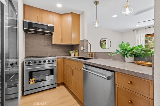 120 Lemon 34, Irvine, CA 92618