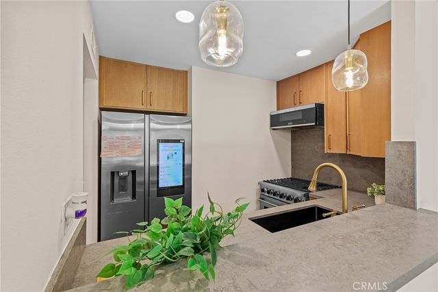 120 Lemon 34, Irvine, CA 92618