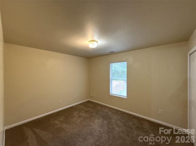 6831 Sunman Road, Charlotte, NC 28216