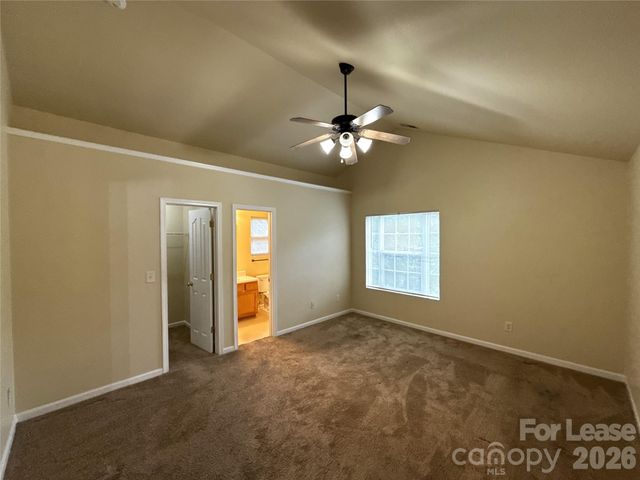 6831 Sunman Road, Charlotte, NC 28216