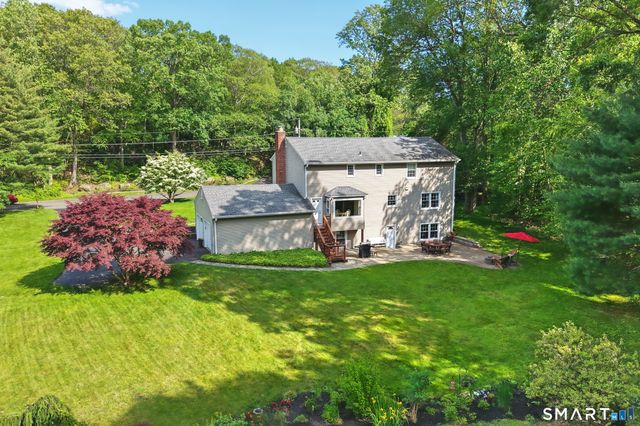 85 Teeter Rock Road, Trumbull, CT 06611