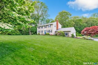 85 Teeter Rock Road, Trumbull, CT 06611