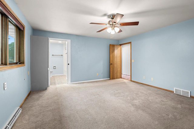 1023 W RIDGEVIEW DRIVE, Appleton, WI 54914