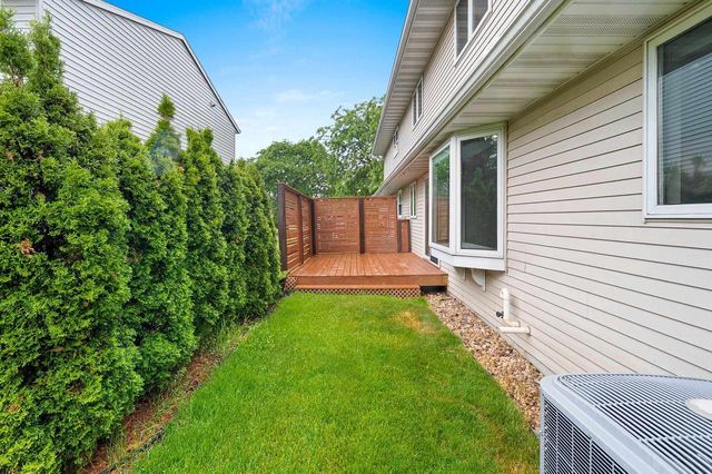 1023 W RIDGEVIEW DRIVE, Appleton, WI 54914