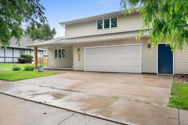1023 W RIDGEVIEW DRIVE, Appleton, WI 54914
