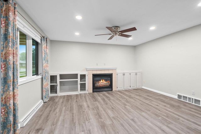 1023 W RIDGEVIEW DRIVE, Appleton, WI 54914