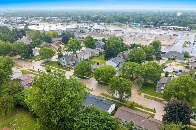 1023 W RIDGEVIEW DRIVE, Appleton, WI 54914