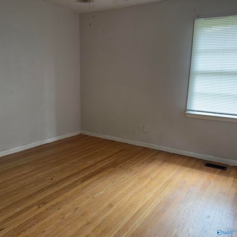 1806 Stevens Drive NE, Huntsville, AL 35801