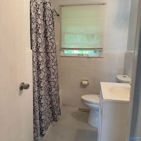 1806 Stevens Drive NE, Huntsville, AL 35801